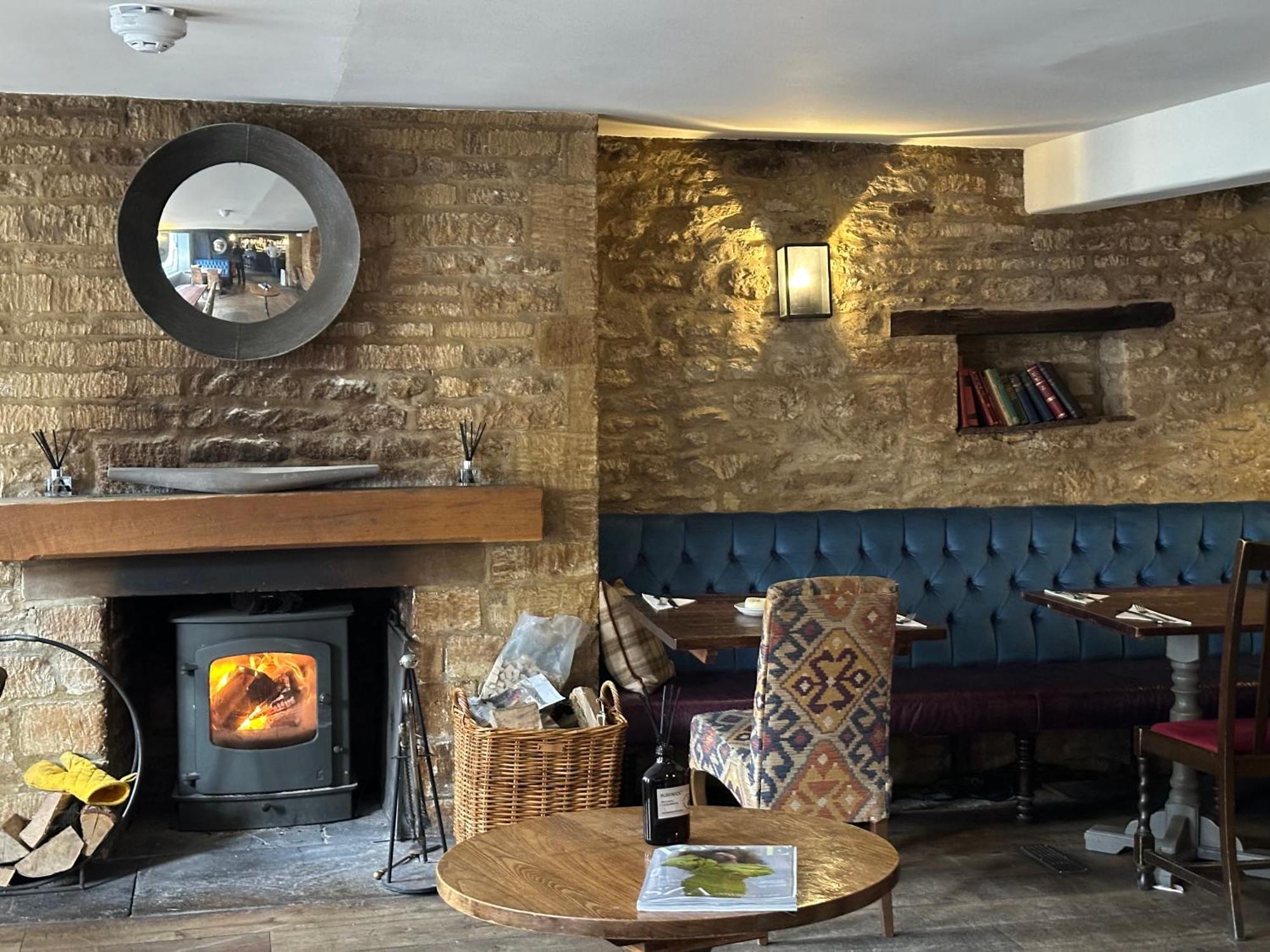 Hotel The Golden Pheasant Burford